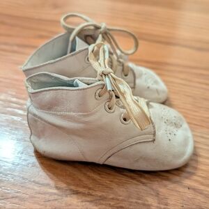 Vintage Mrs Days Ideal Last 44 Victorian Baby Leather Shoes White